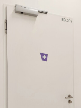 Set: door numbers and pictograms